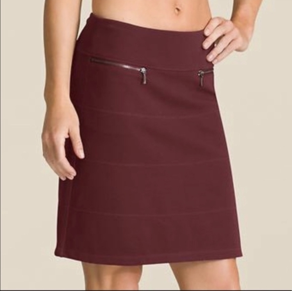 Athleta starta skirt knitted‎ size m burgundy red
